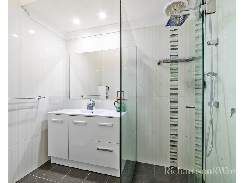 8/31 Fiona Street, Point Clare NSW 2250