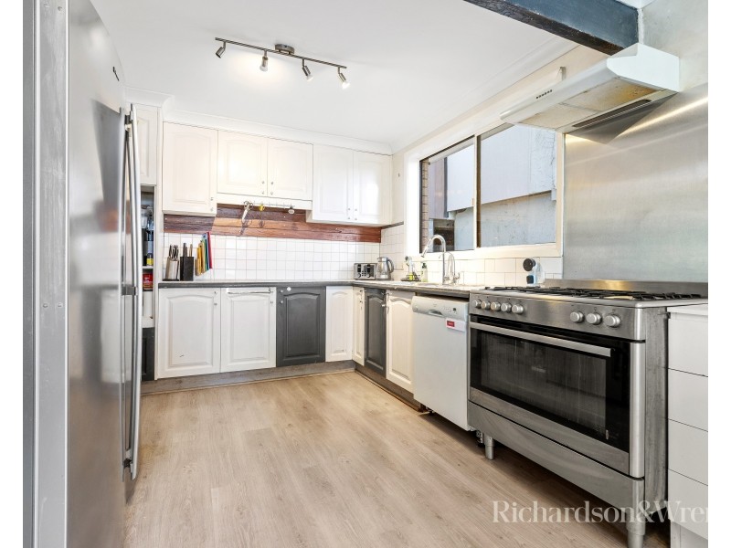 33 Sylvania Road, Umina Beach NSW 2257