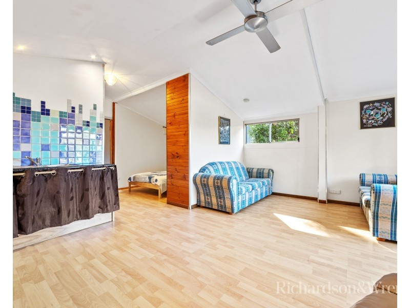 33 Sylvania Road, Umina Beach NSW 2257