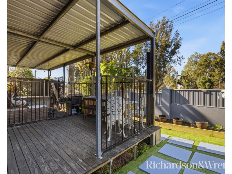 22 Jindalee Avenue, Point Clare NSW 2250