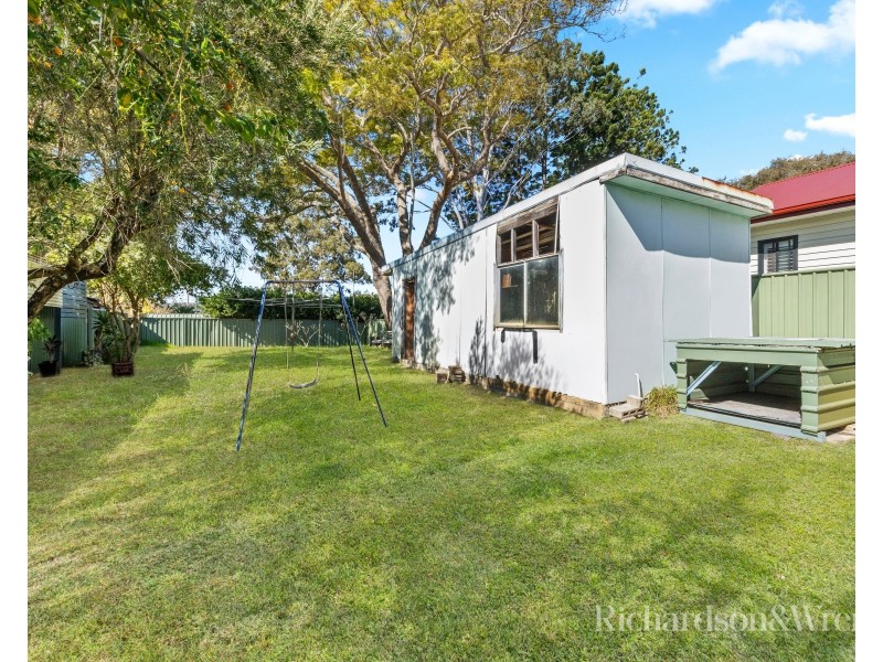 24 Welcome Street, Woy Woy NSW 2256
