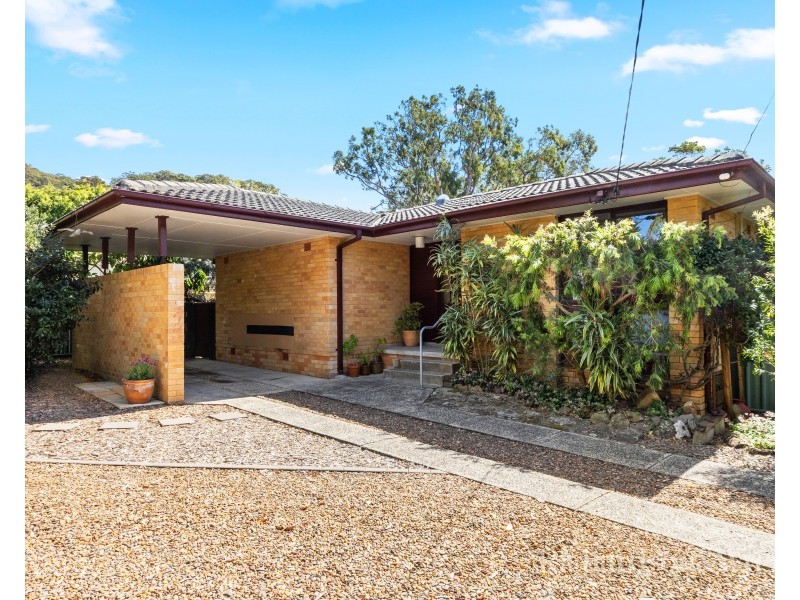 19 MacLeay Avenue, Woy Woy NSW 2256