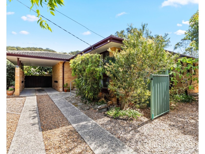 19 MacLeay Avenue, Woy Woy NSW 2256