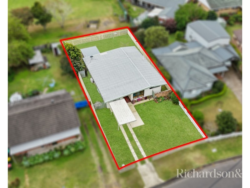 26 Robin Crescent, Woy Woy NSW 2256