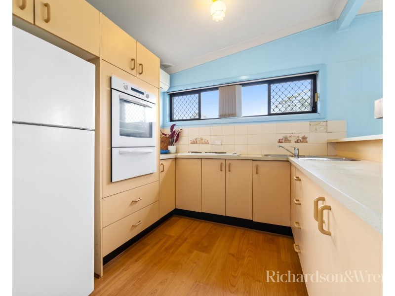 26 Robin Crescent, Woy Woy NSW 2256
