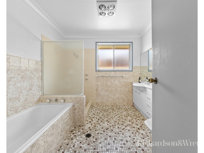 4 Lovell Road, Umina Beach NSW 2257