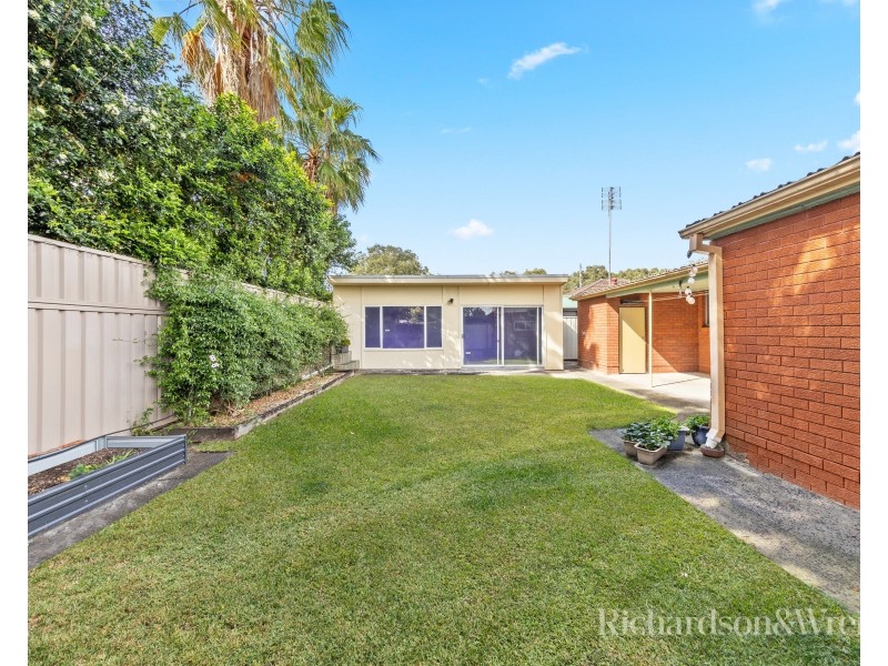 4 Lovell Road, Umina Beach NSW 2257