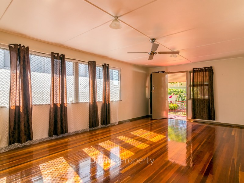 12 Desgrand Street, Archerfield QLD 4108