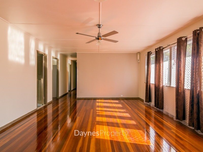 12 Desgrand Street, Archerfield QLD 4108