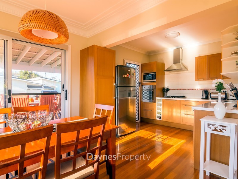 119 Nursery Road, Holland Park West QLD 4121