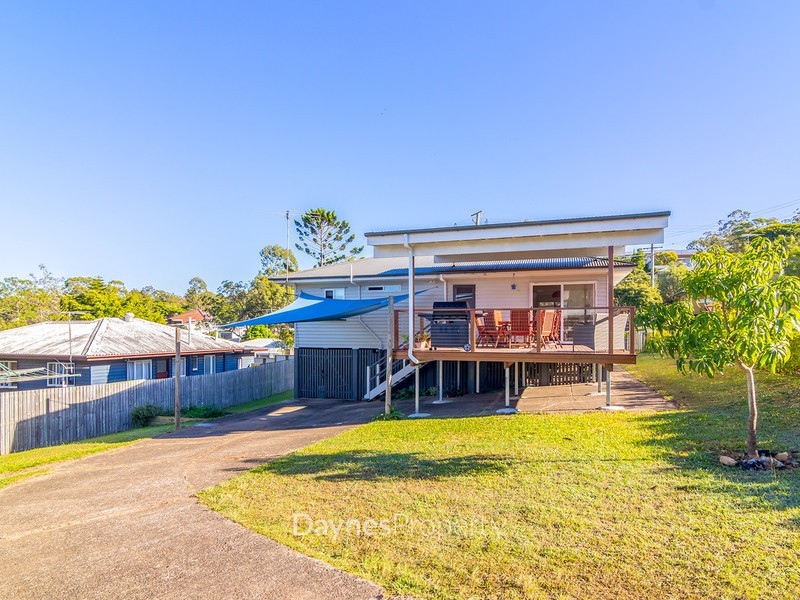 119 Nursery Road, Holland Park West QLD 4121