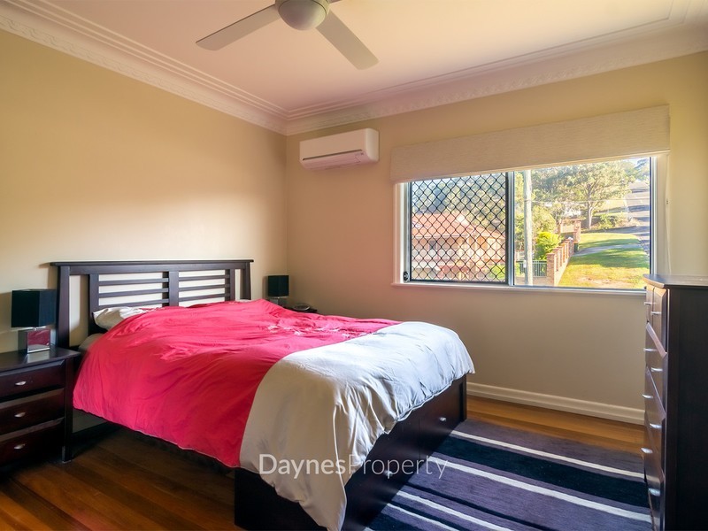 119 Nursery Road, Holland Park West QLD 4121