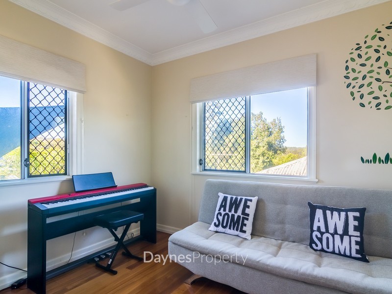 119 Nursery Road, Holland Park West QLD 4121