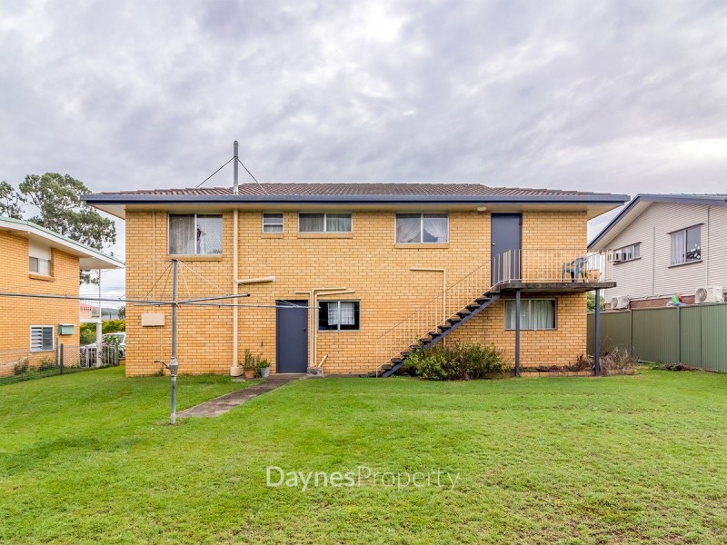15 Leawarra Crescent, Ferny Hills QLD 4055