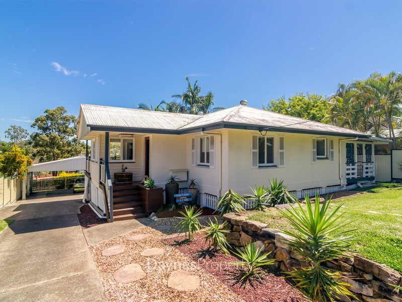 19 Luprena Street, Mansfield QLD 4122