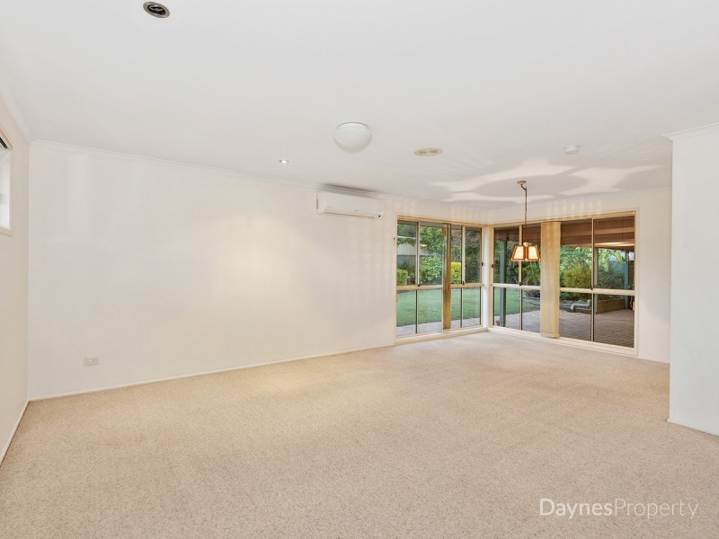 11 Chotai Place, Coopers Plains QLD 4108