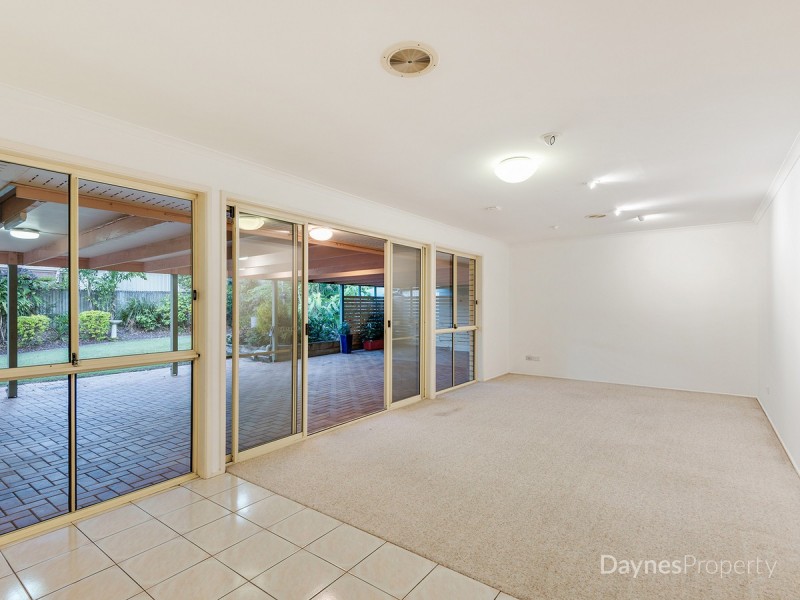 11 Chotai Place, Coopers Plains QLD 4108