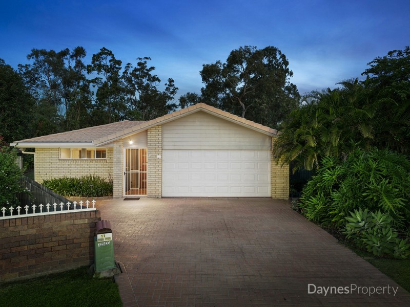 11 Chotai Place, Coopers Plains QLD 4108