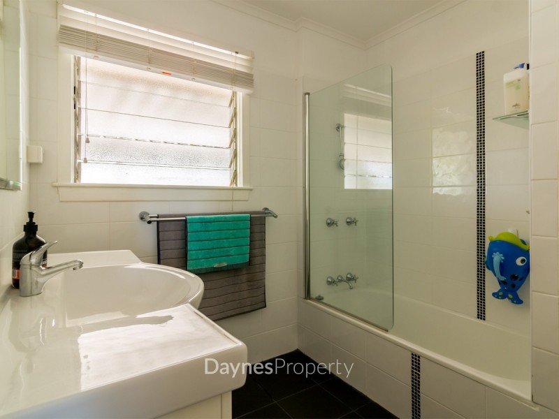 19 Luprena Street, Mansfield QLD 4122