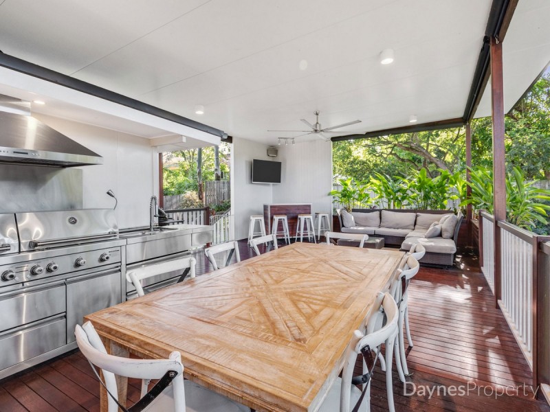 22 Pond Street, Mount Gravatt East QLD 4122