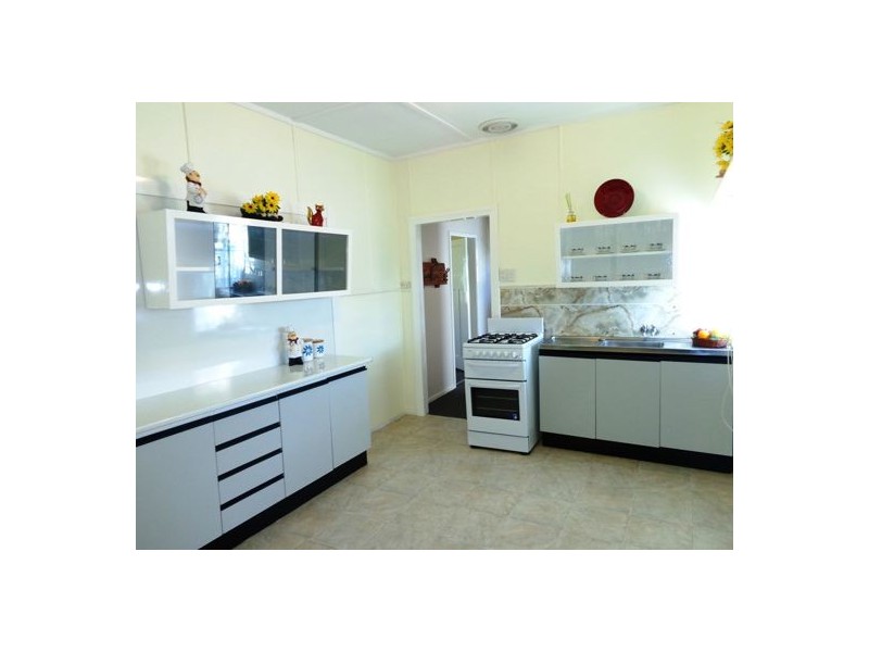 28 KABOON STREET, Yelarbon QLD 4388