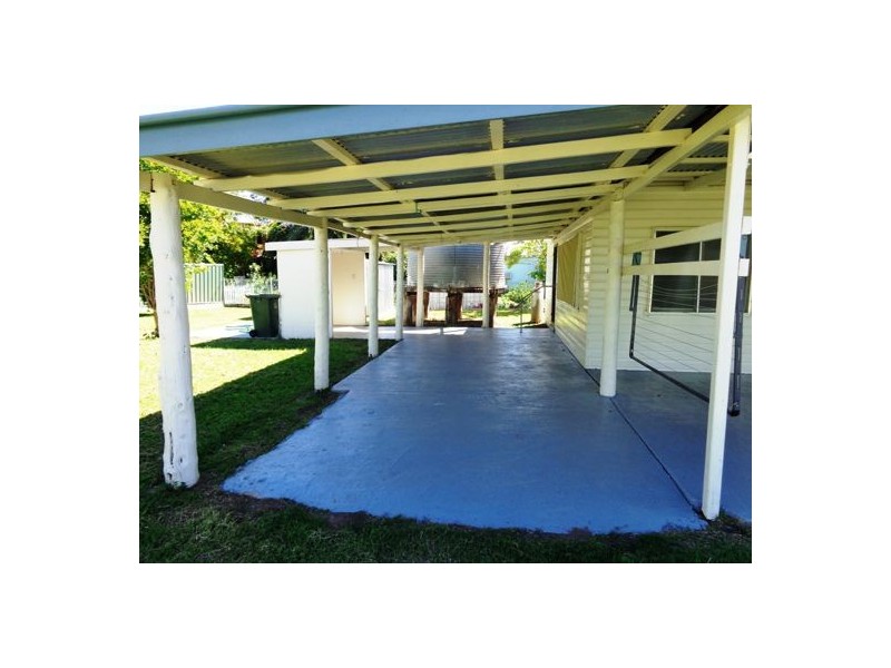 28 KABOON STREET, Yelarbon QLD 4388