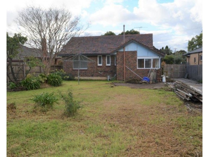 5 Henty Street, Reservoir VIC 3073