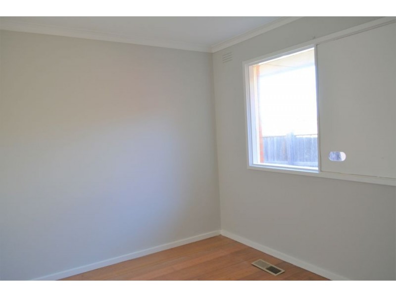 7 Diss Court, St Albans VIC 3021