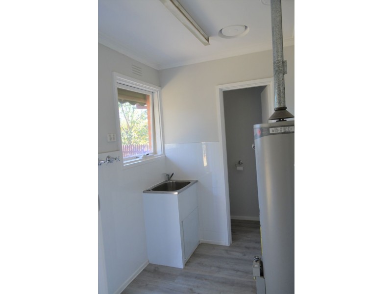 7 Diss Court, St Albans VIC 3021