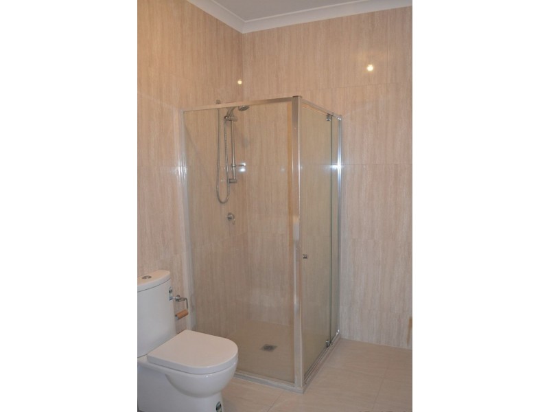 3/68 Wheatsheaf Road, Glenroy VIC 3046