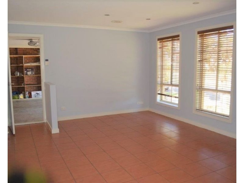 7 Prospector Drive, Cairnlea VIC 3023