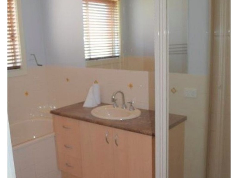 7 Prospector Drive, Cairnlea VIC 3023