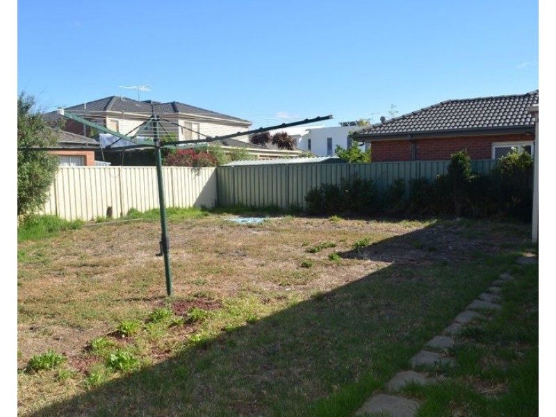 7 Prospector Drive, Cairnlea VIC 3023