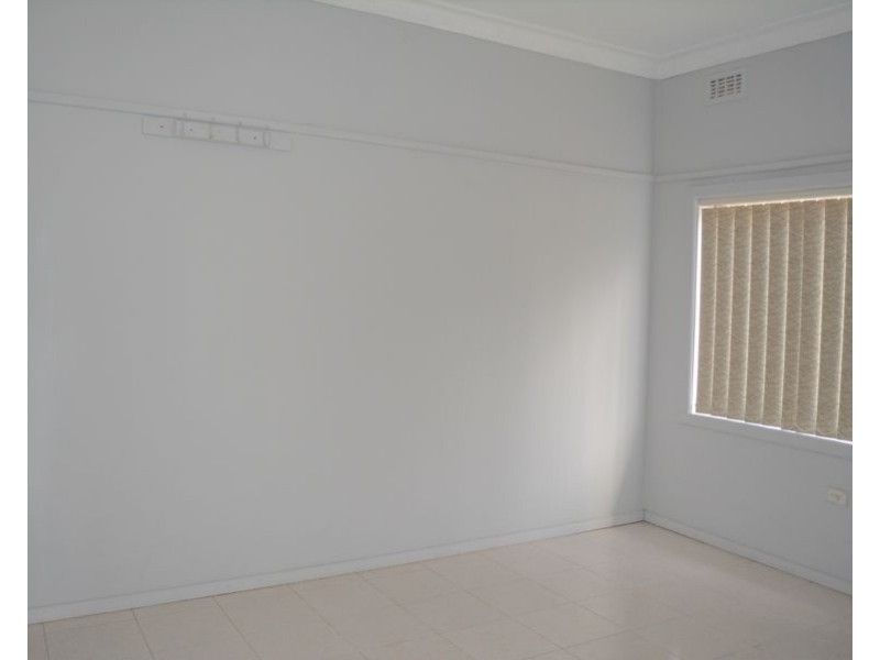 7 Mahoneys Road, Reservoir VIC 3073