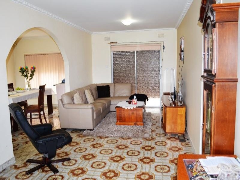 2 Wellman Street, Reservoir VIC 3073