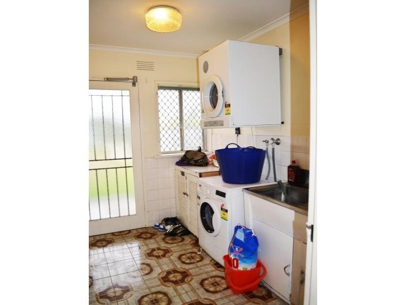 2 Wellman Street, Reservoir VIC 3073