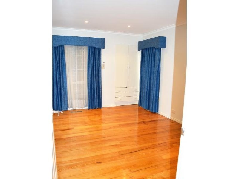 5 Bedwell Street, Reservoir VIC 3073