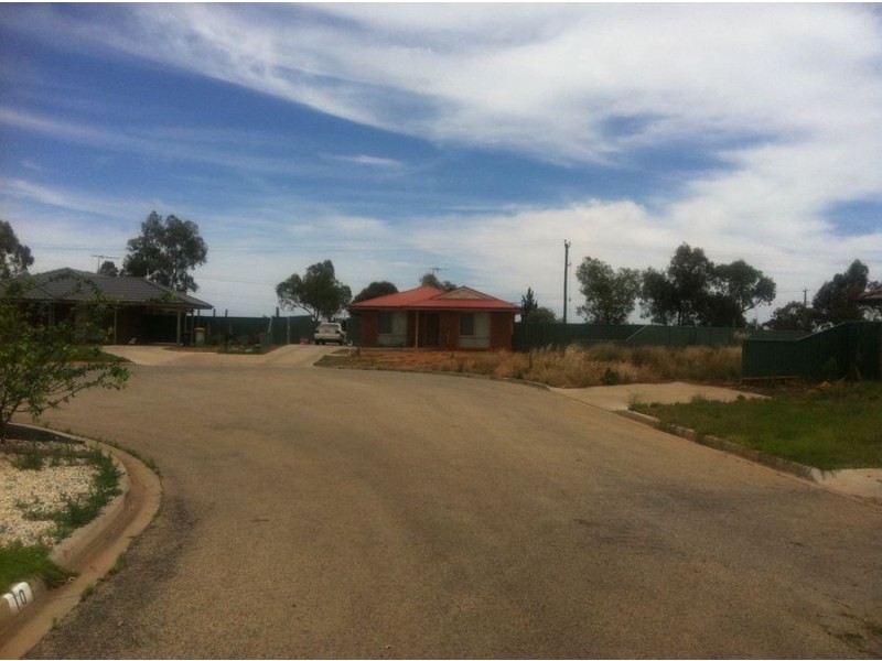 17 Mary Court, Robinvale VIC 3549