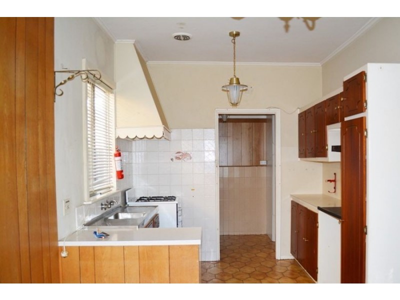 87 Barton Street, Reservoir VIC 3073