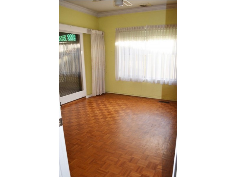 87 Barton Street, Reservoir VIC 3073