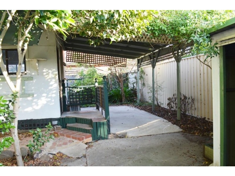 87 Barton Street, Reservoir VIC 3073