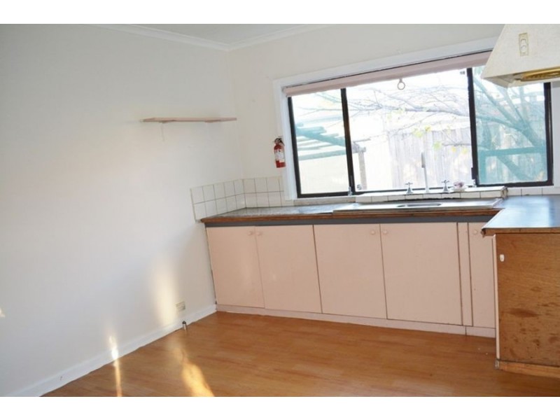 87 Barton Street, Reservoir VIC 3073