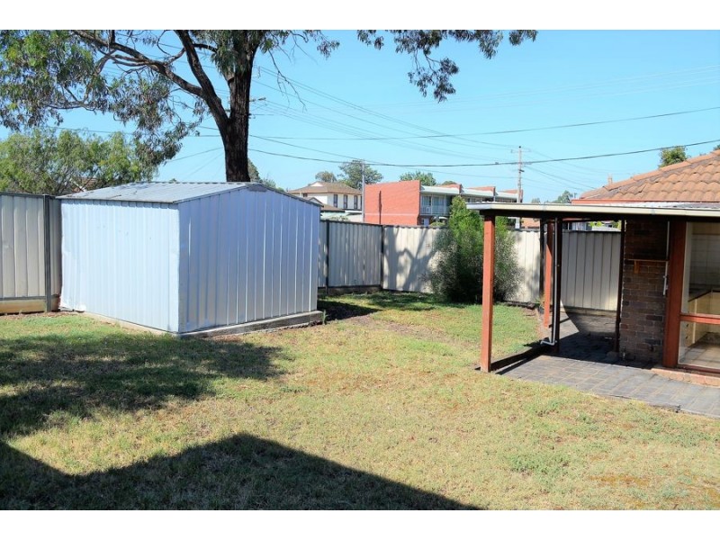 45 Barries Rd, Melton VIC 3337