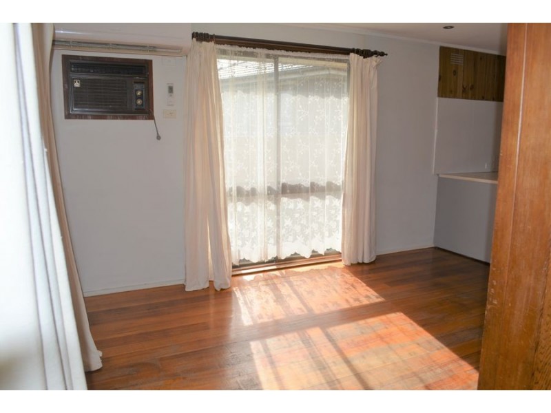 8 Wallan Court, Dallas VIC 3047