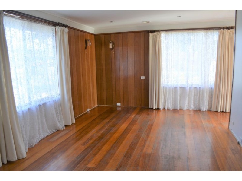 8 Wallan Court, Dallas VIC 3047