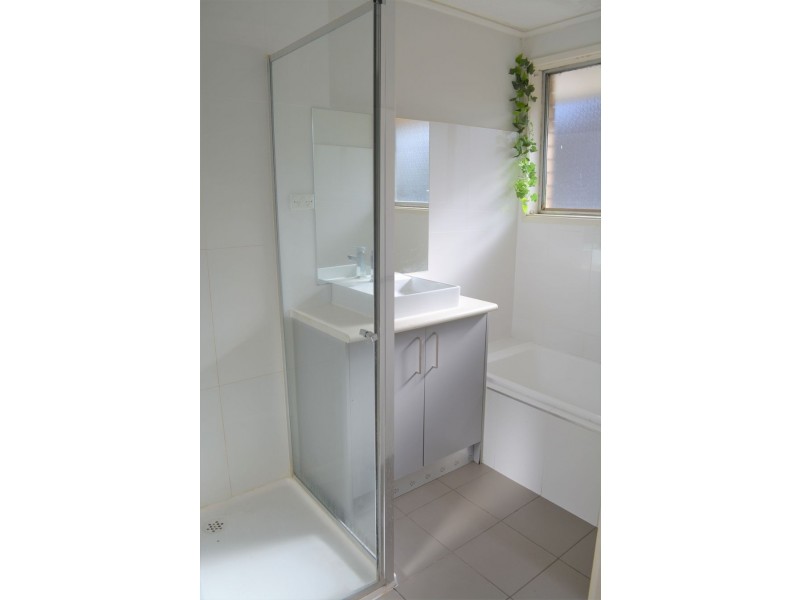 8 Wallan Court, Dallas VIC 3047