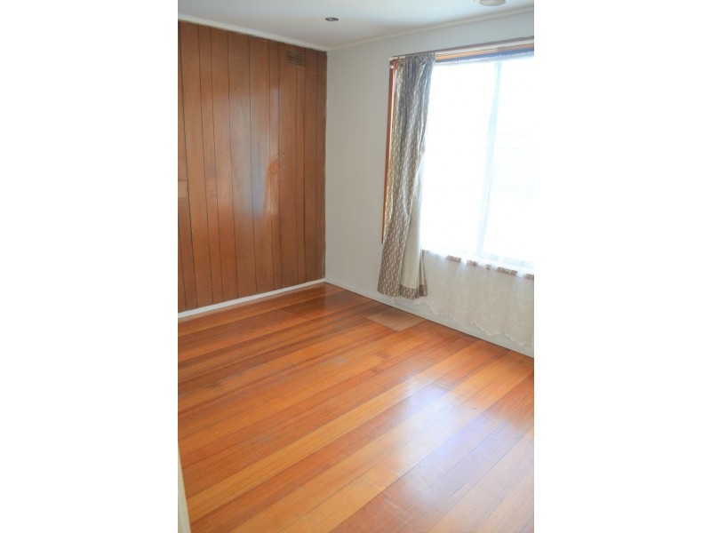 8 Wallan Court, Dallas VIC 3047