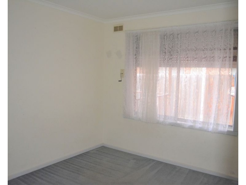 43 Lois Street, St Albans VIC 3021