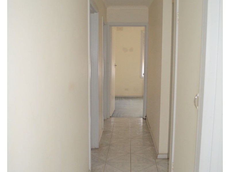 43 Lois Street, St Albans VIC 3021