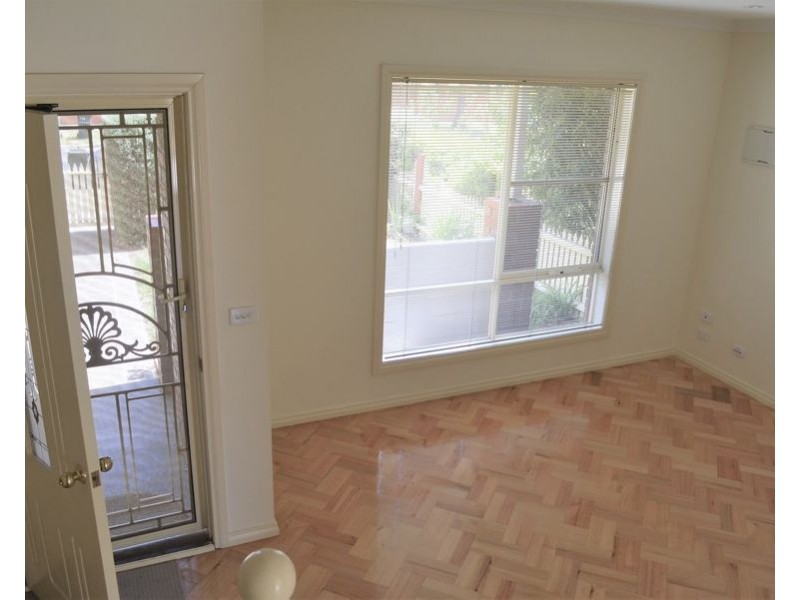 2/16-18 Harbury Street, Reservoir VIC 3073